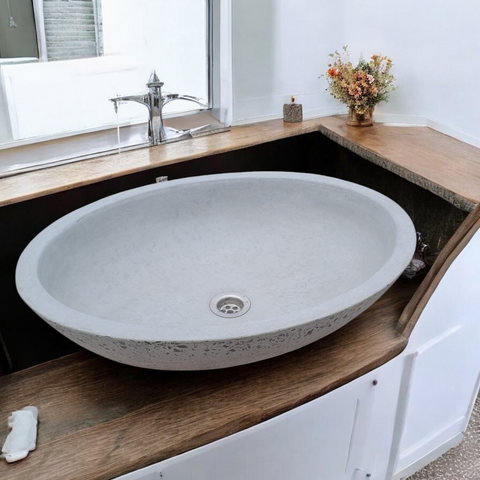 Image of Exposed Aggregate Bespoke Grey Angels Rock Pool Concrete Sink 545x400x165mm Seedleme