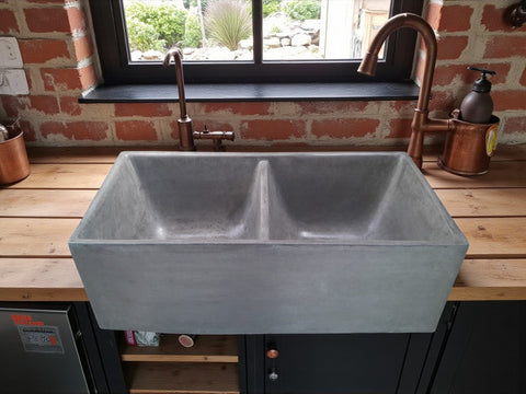 Image of Large Charcoal Double Concrete Kitchen Butler Basin 80 x 40 x 27cm (50mm Outlet) Seedleme